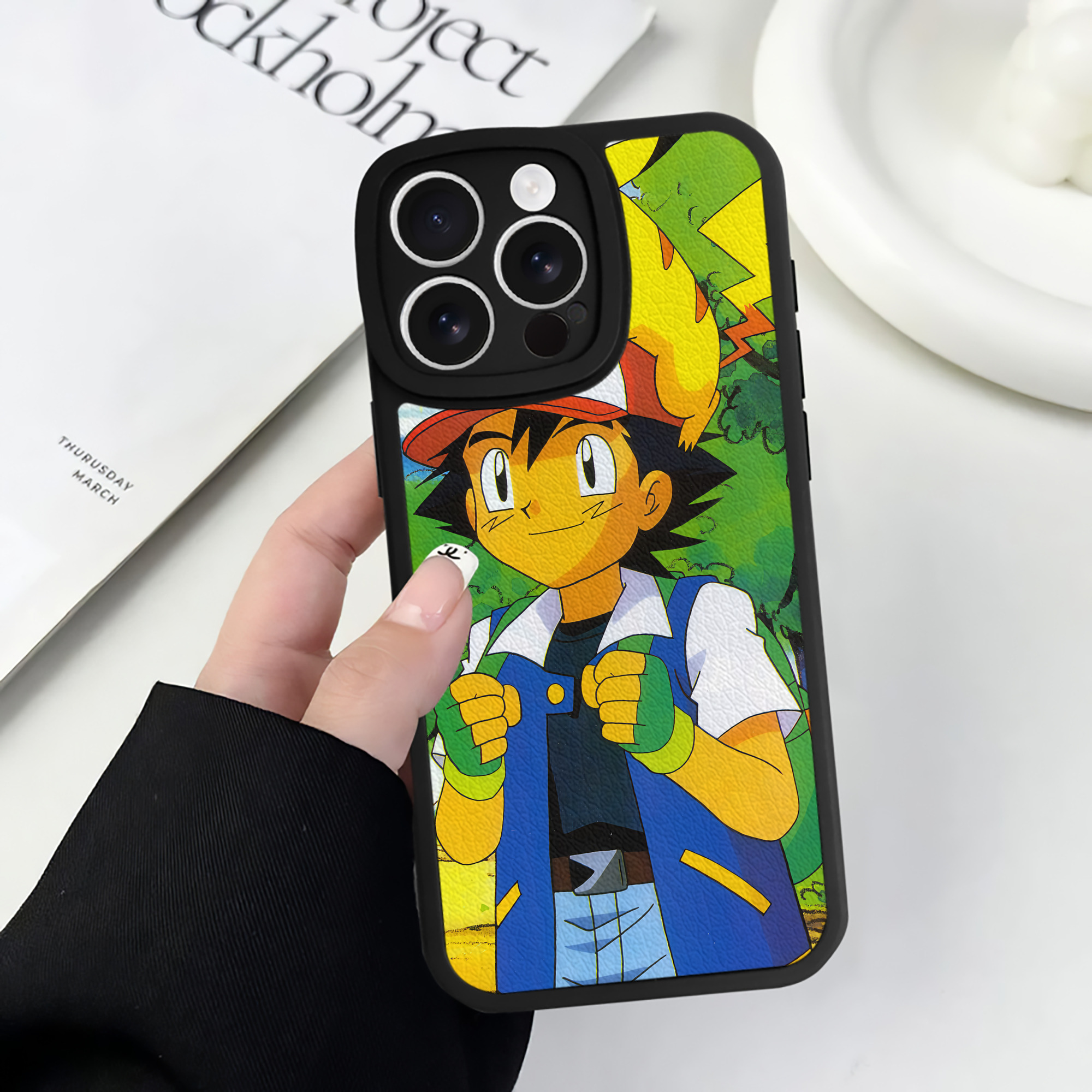 （画像用） ポケットモンスター Pokémon 【iPhone 16シリーズ対応】シリコンスマホケース（レザー調） 材質：シリコン